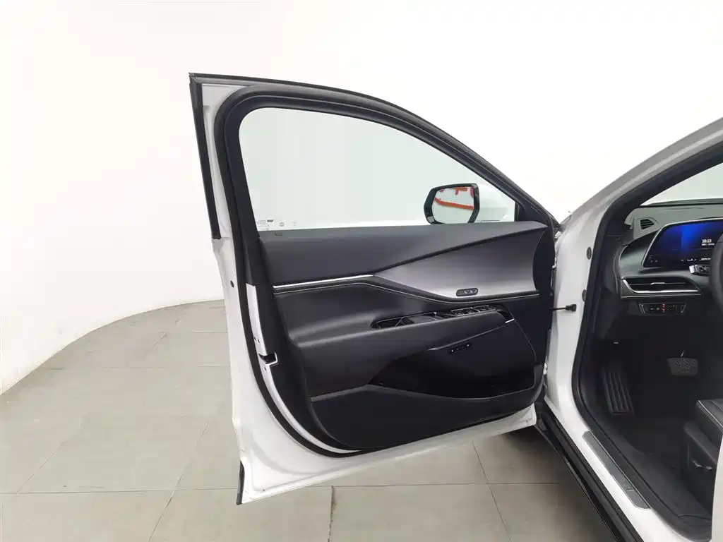 Cadillac GT4 2023 25T Luxury