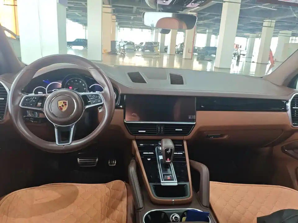 Porsche Cayenne — миниатюра 2