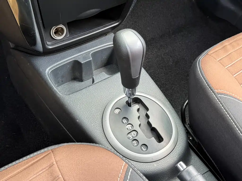 Suzuki SX4 — миниатюра 12