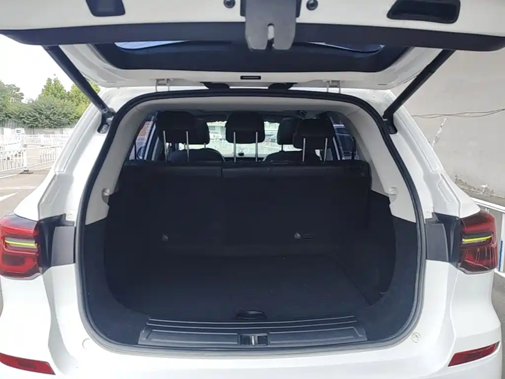 Roewe RX5 — миниатюра 19