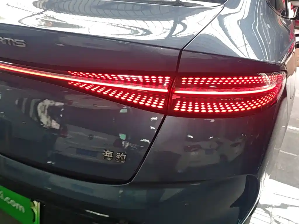 BYD Seal — миниатюра 8