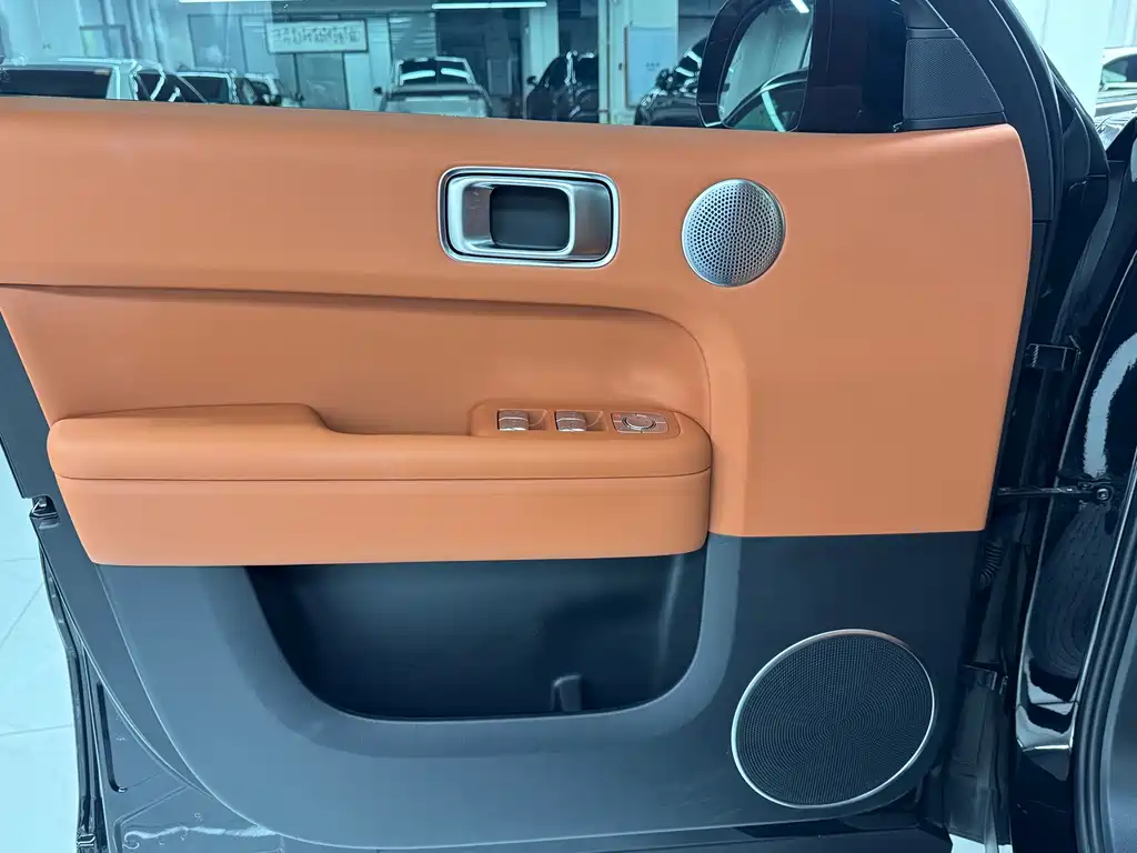 Li Auto Li L6 — миниатюра 5