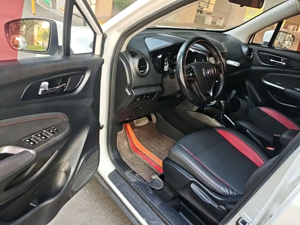 Changan CS15 — миниатюра 16