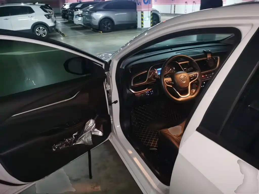 Buick Excelle — миниатюра 12