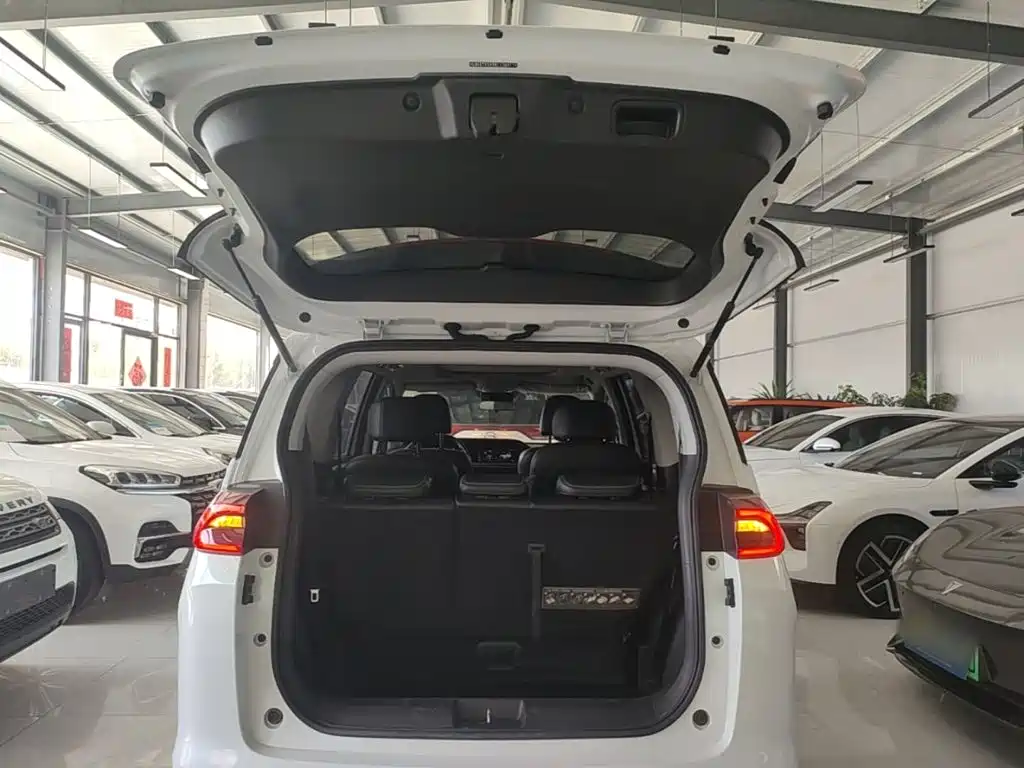 GAC Motor Trumpchi M6 — миниатюра 19