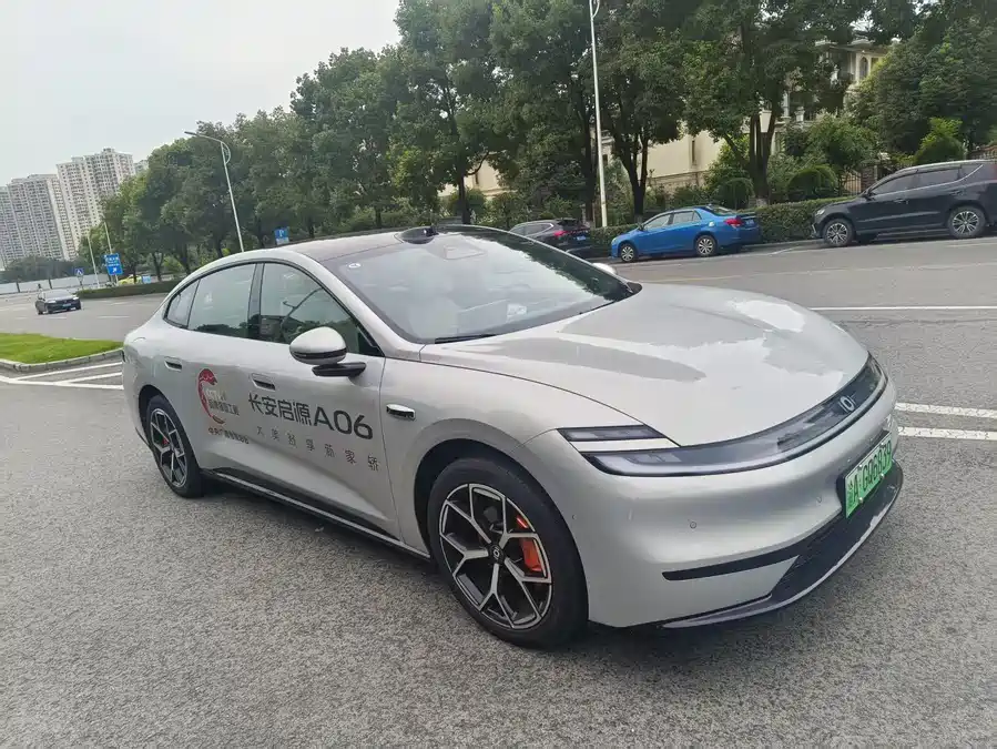 Changan Qiyuan A06 2025 thumb 3