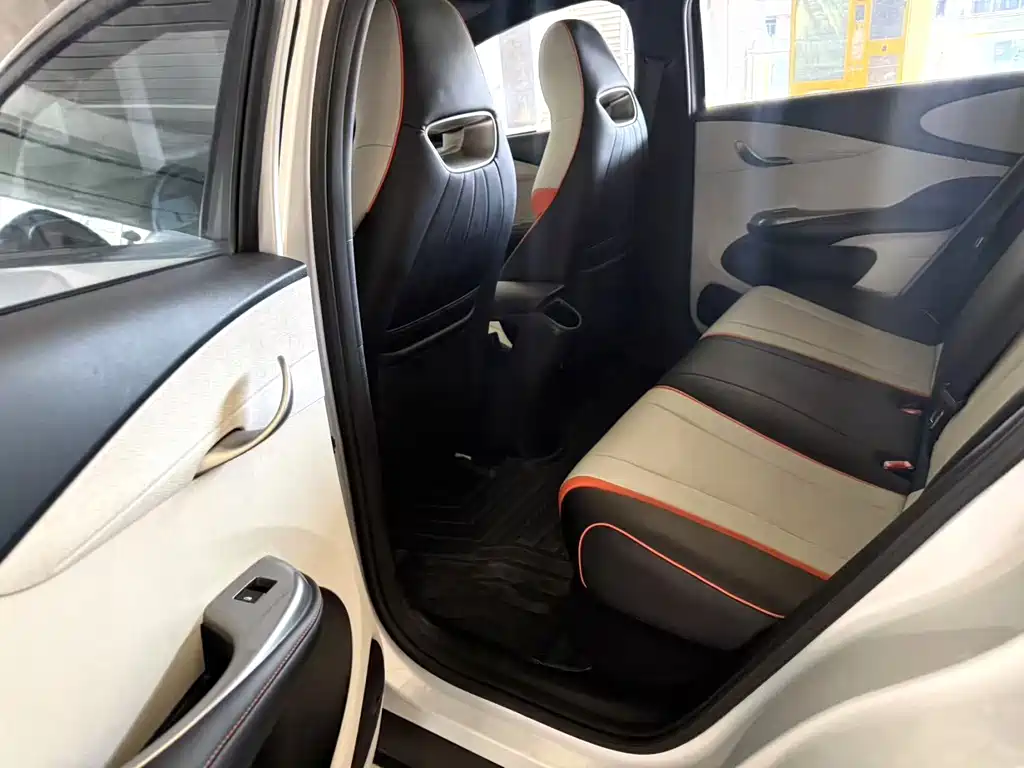 BYD Dolphin — миниатюра 6