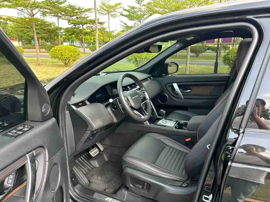 Land Rover Discovery Sport — миниатюра 4