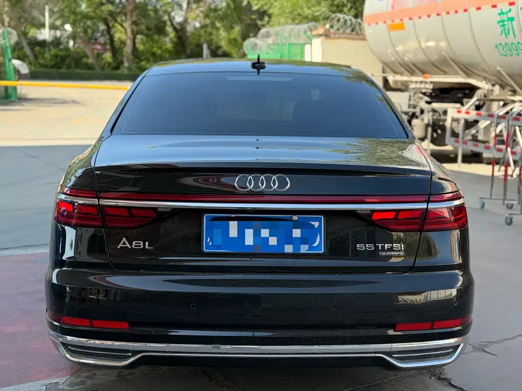 Audi A8 — миниатюра 11