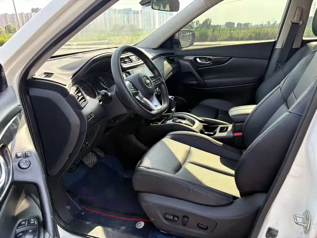 Nissan X-Trail 2023 2.0L