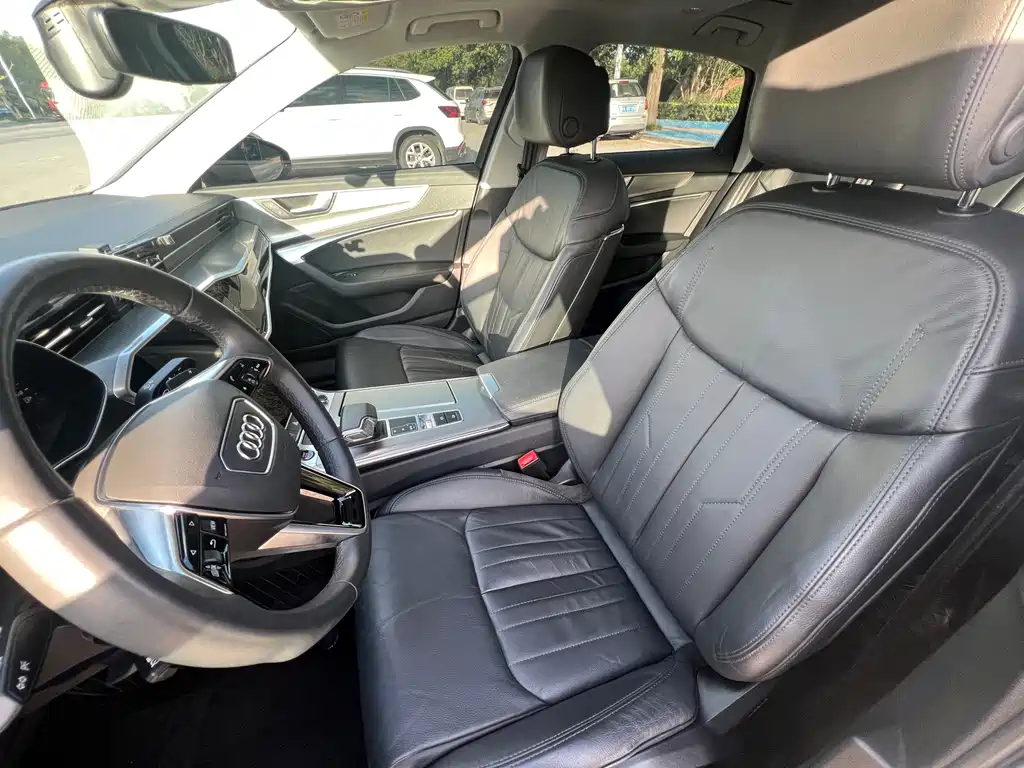 Audi A6L — миниатюра 10