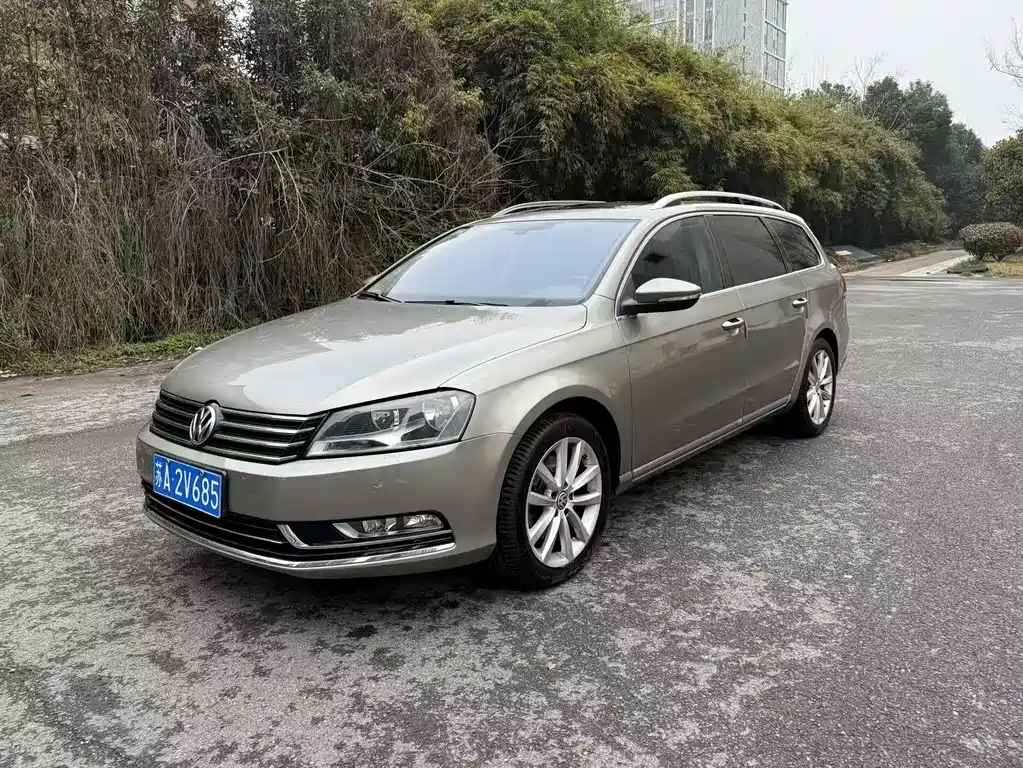 Volkswagen Magotan (Import) 2015