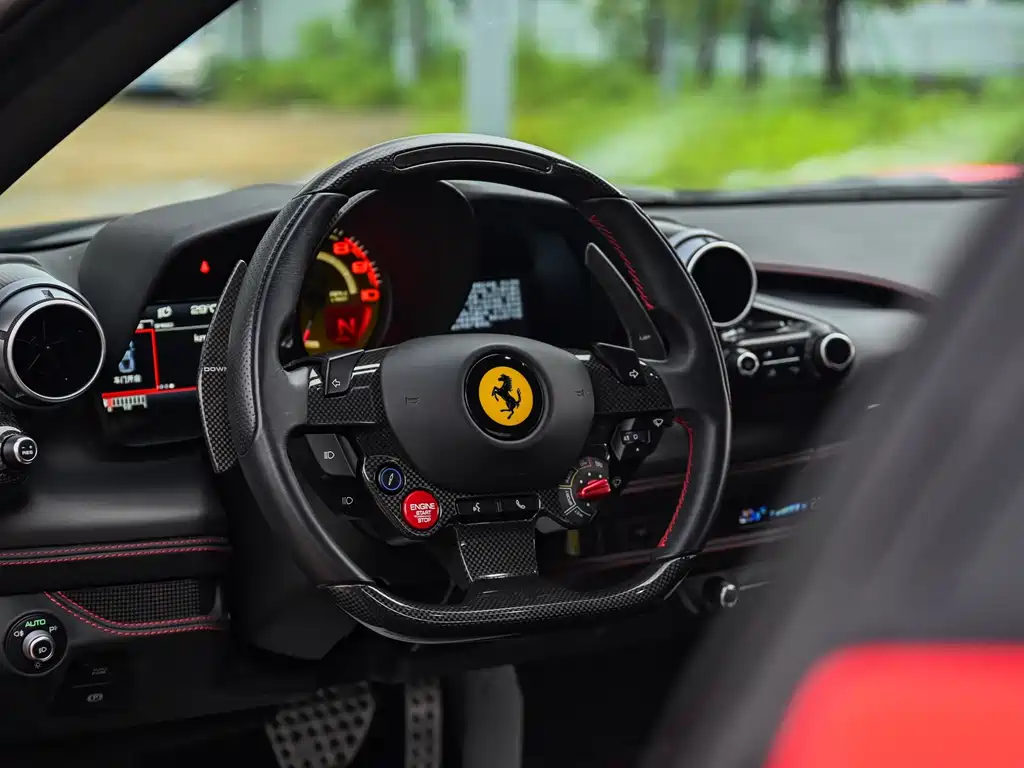 Ferrari F8 — миниатюра 6