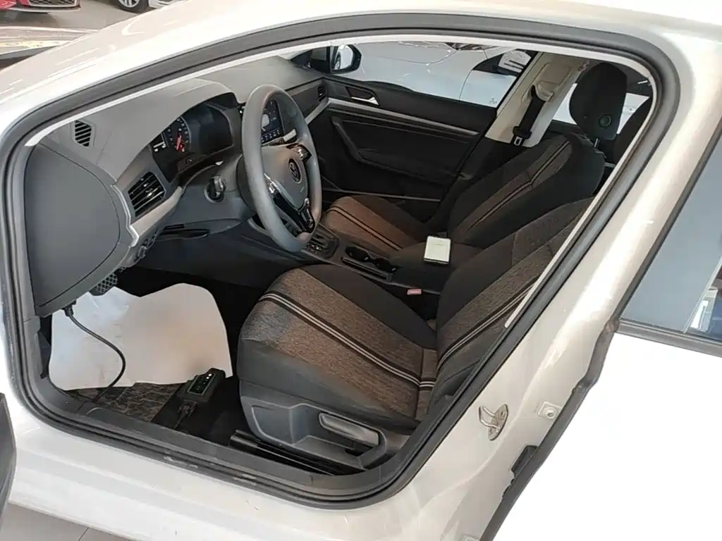 Volkswagen Lavida — миниатюра 15