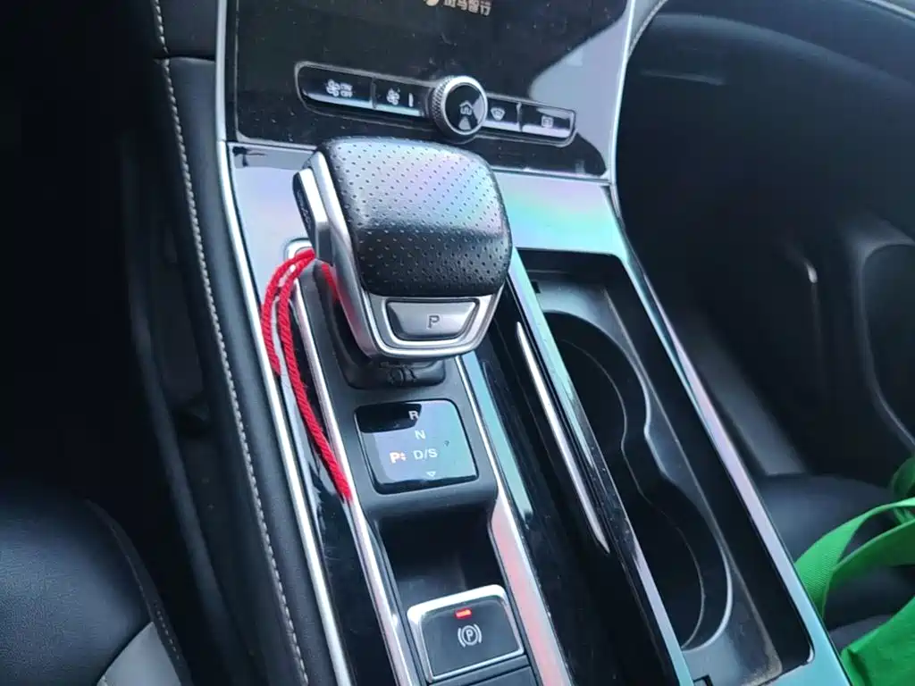 Roewe i6 MAX — миниатюра 19