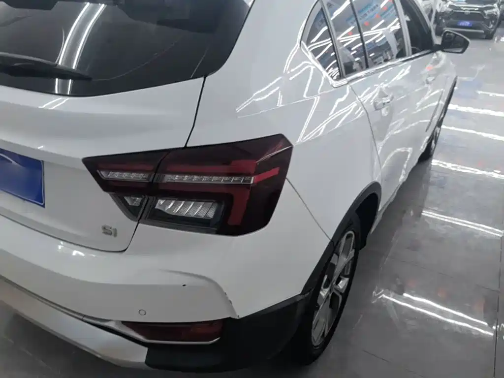Geely Vision S1 — миниатюра 8