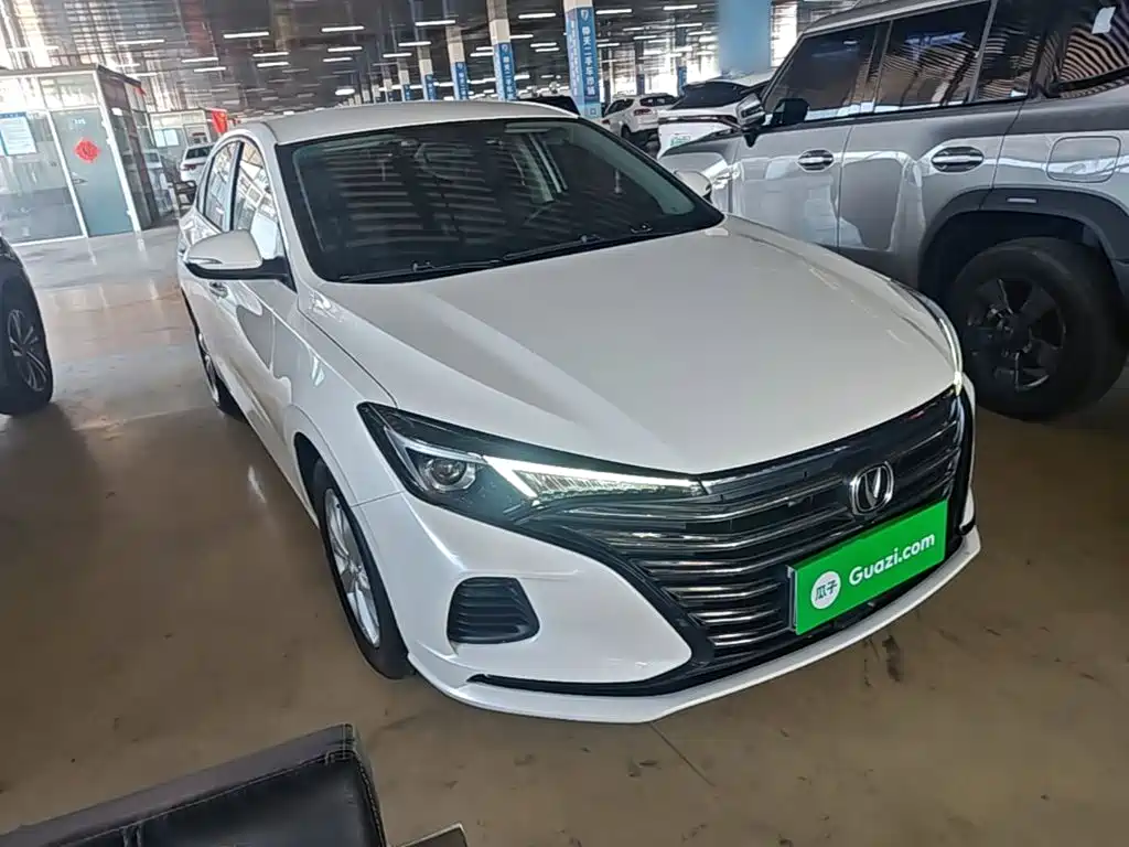 Changan Eado — миниатюра 4