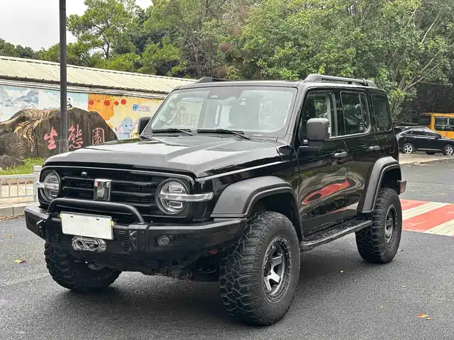 2022 TANK 300
