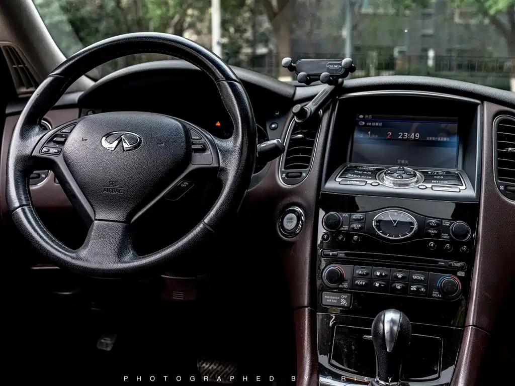 Infiniti QX50 2013 2.5L