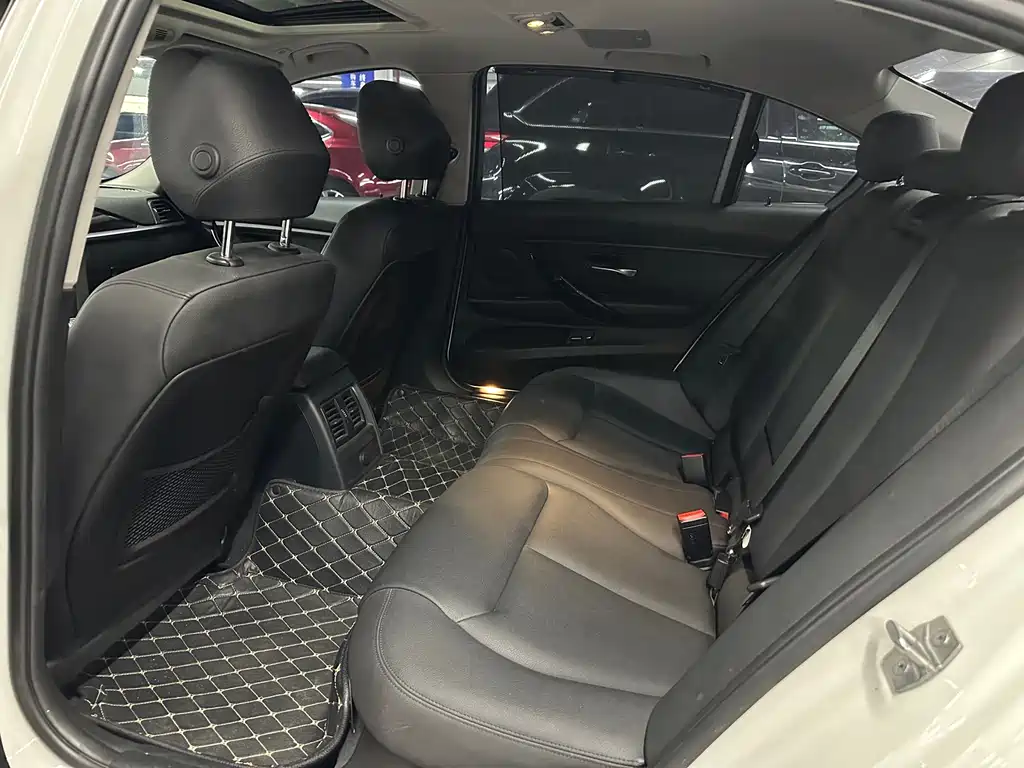 BMW 3 Series — миниатюра 10