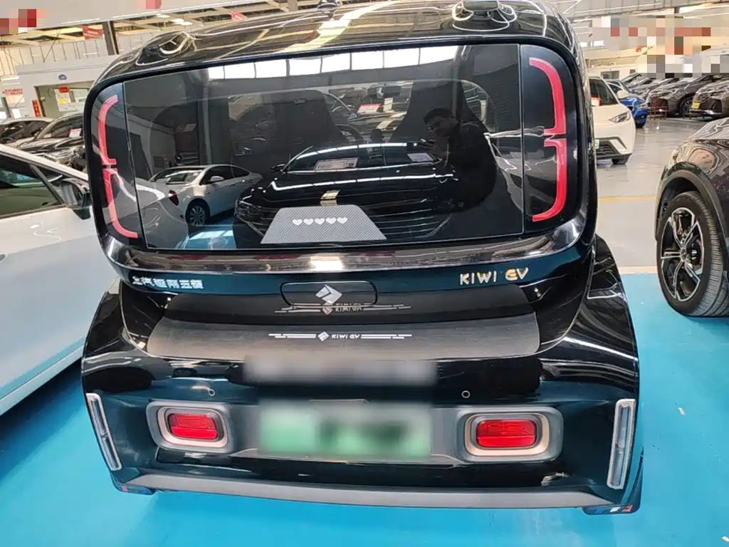 Baojun KiWi EV — миниатюра 6