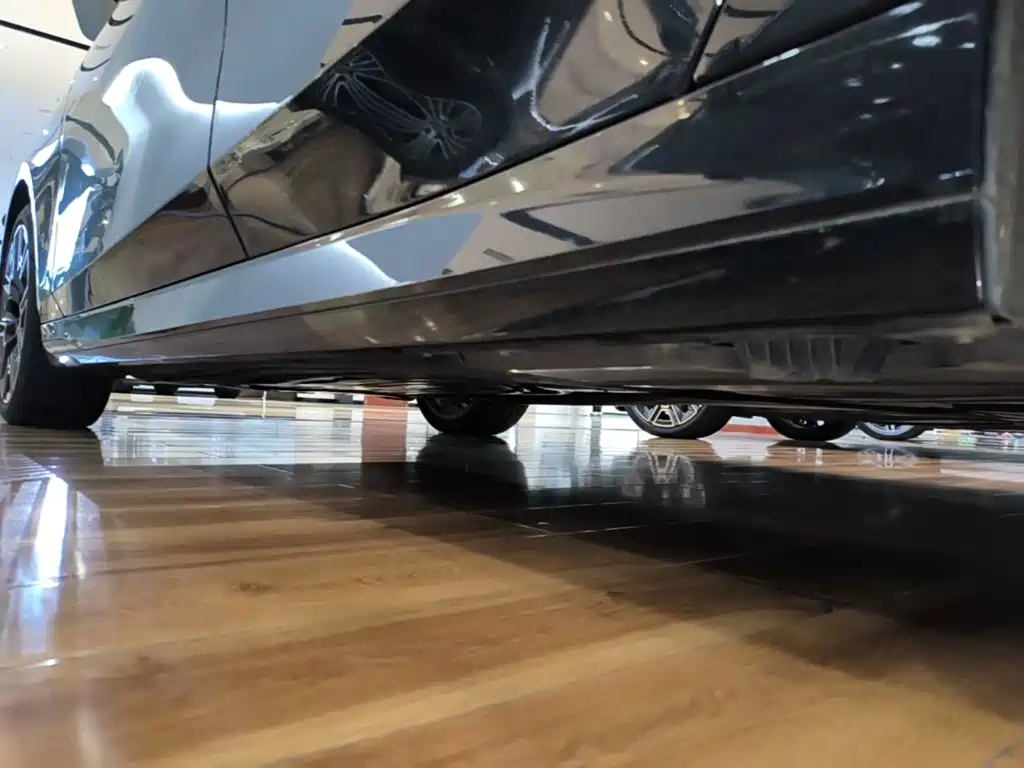 BMW 5 Series — миниатюра 22