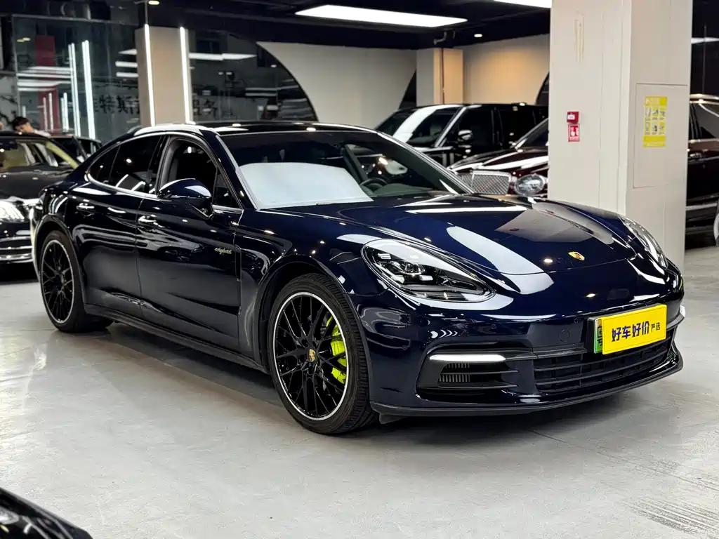 PORSCHE PANAMERA NEW ENERGY