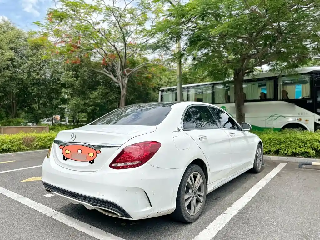 Mercedes-Benz C-Class — миниатюра 7