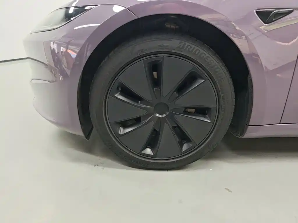 Tesla Model 3 — миниатюра 23