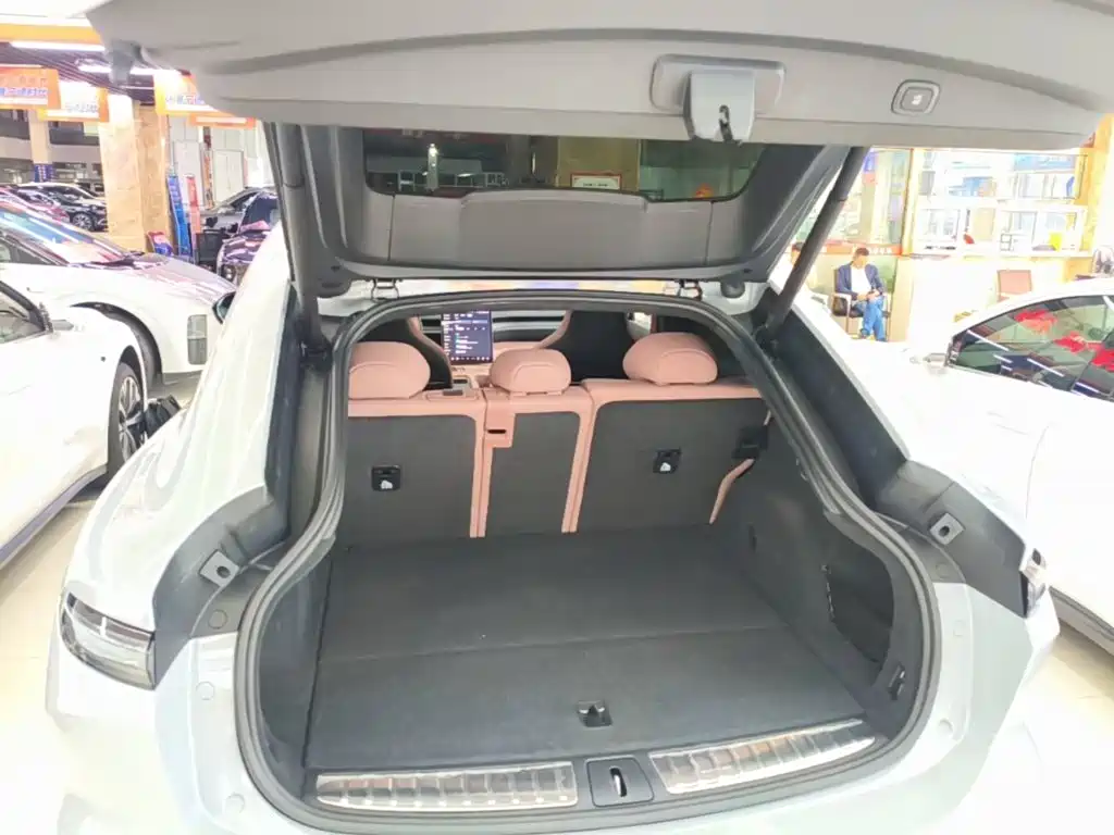 NIO EC6 — миниатюра 19