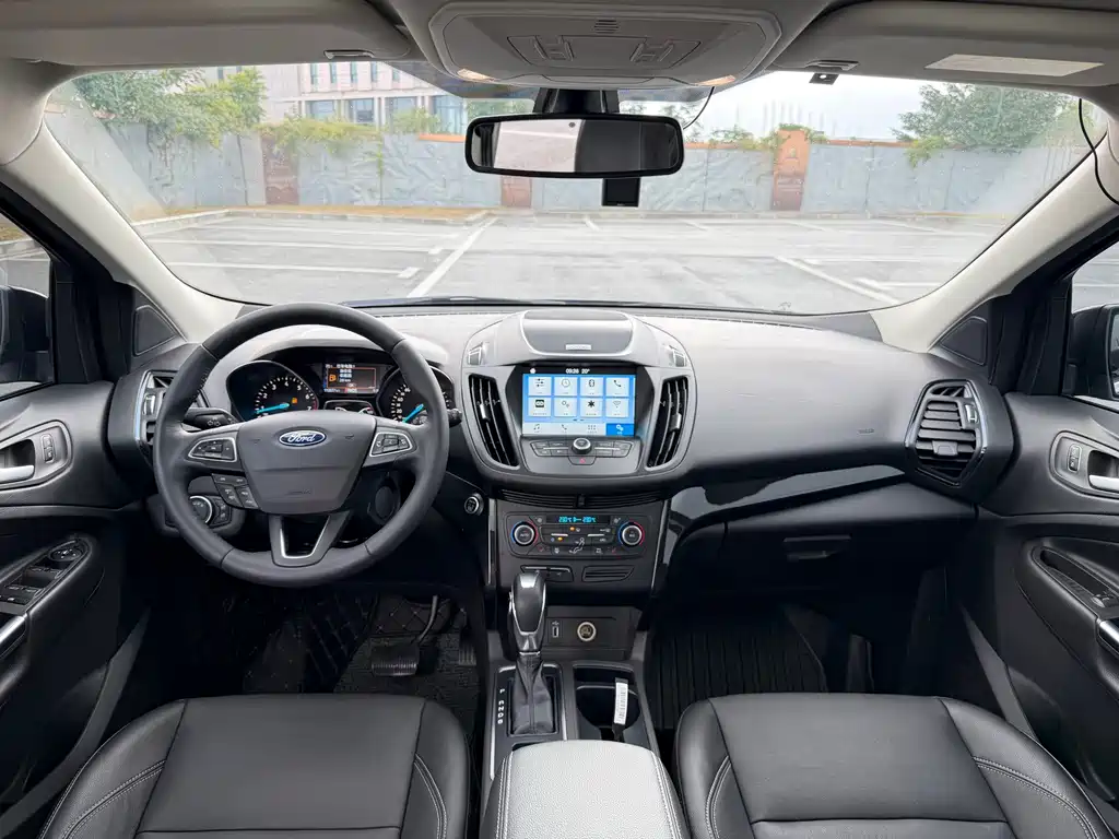 Ford Kuga — миниатюра 7