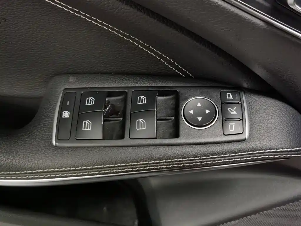 Mercedes-Benz GLA — миниатюра 9
