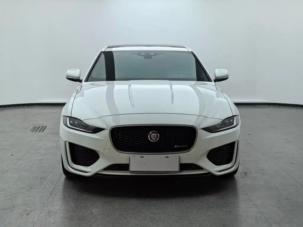Jaguar XEL — миниатюра 2