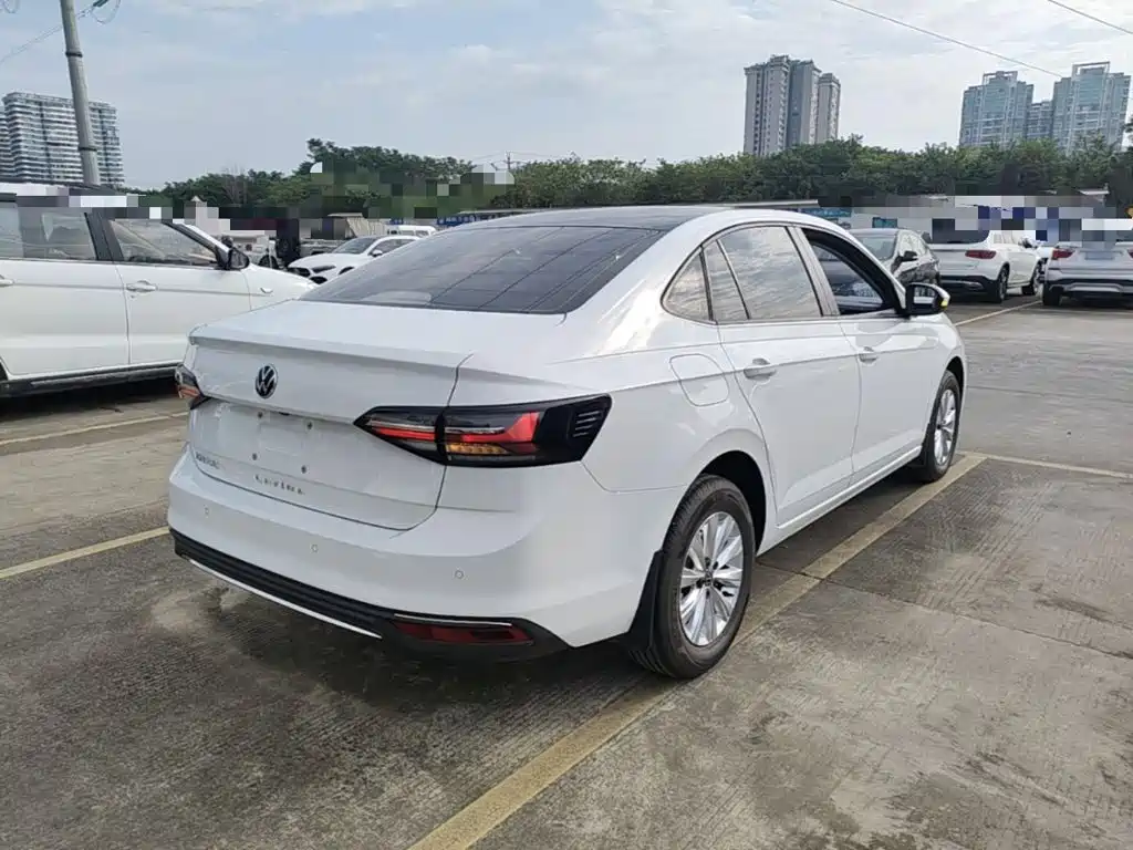 Volkswagen Lavida — миниатюра 7