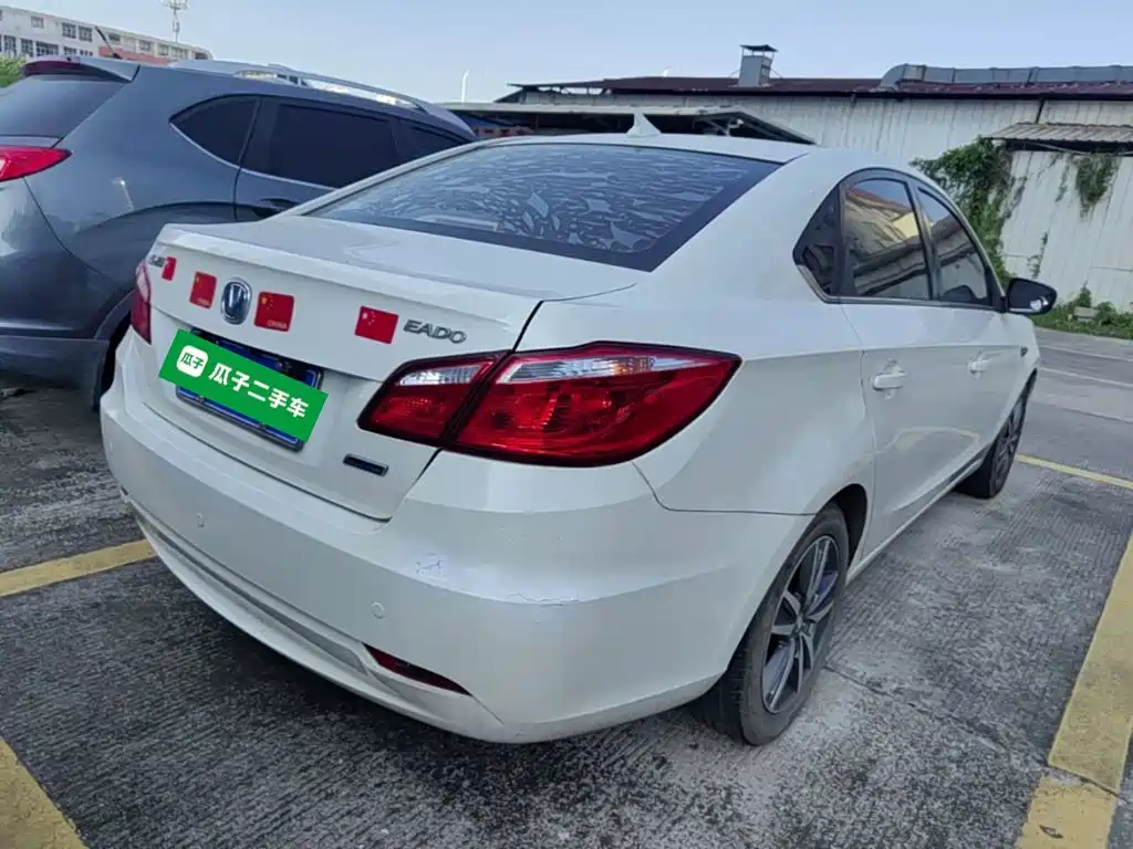 Changan Eado — миниатюра 7