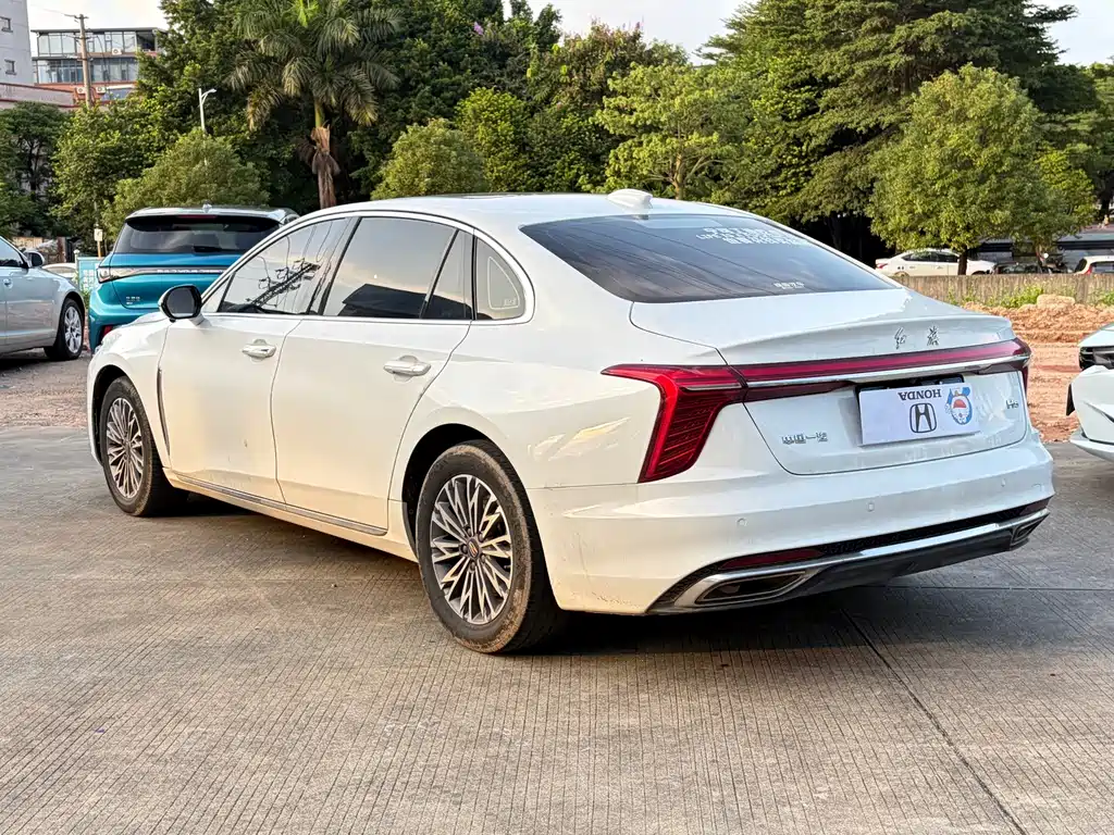 Hongqi Hongqi H5 — миниатюра 5