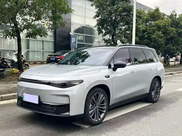 2025 Leapmotor C16