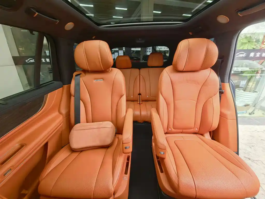 AITO ASK THE WORLD M9