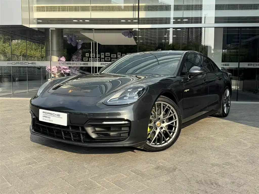 Porsche Panamera Hybrid 2023
