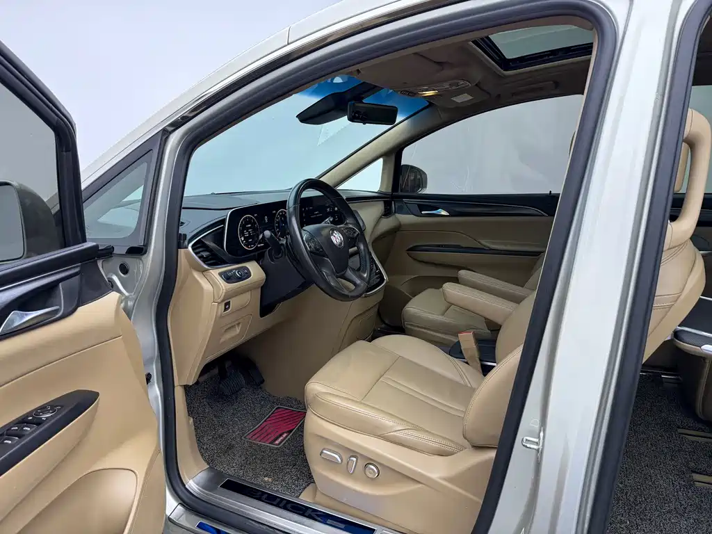 Buick GL8 — миниатюра 5