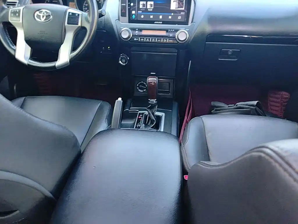 Toyota Prado — миниатюра 14