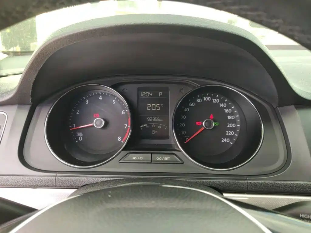 Volkswagen Lavida — миниатюра 12