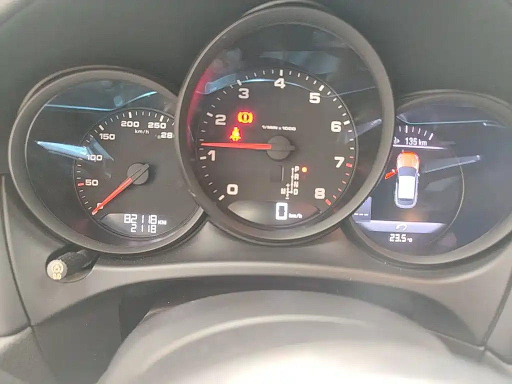 Porsche Macan — миниатюра 12