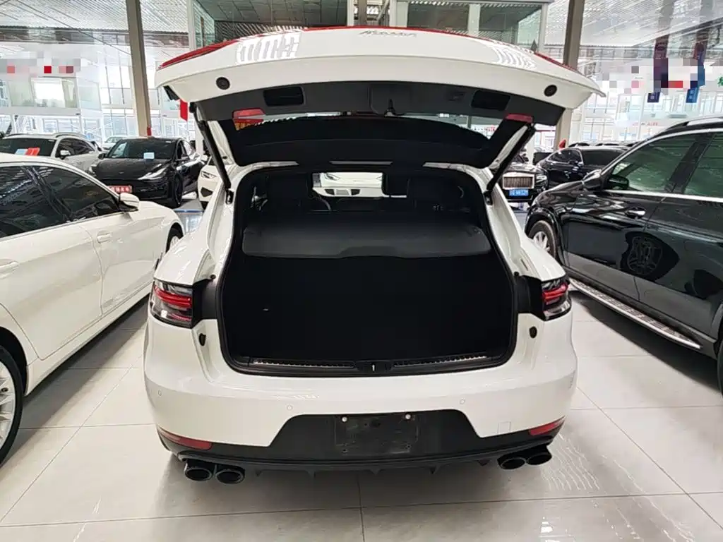 Porsche Macan — миниатюра 19