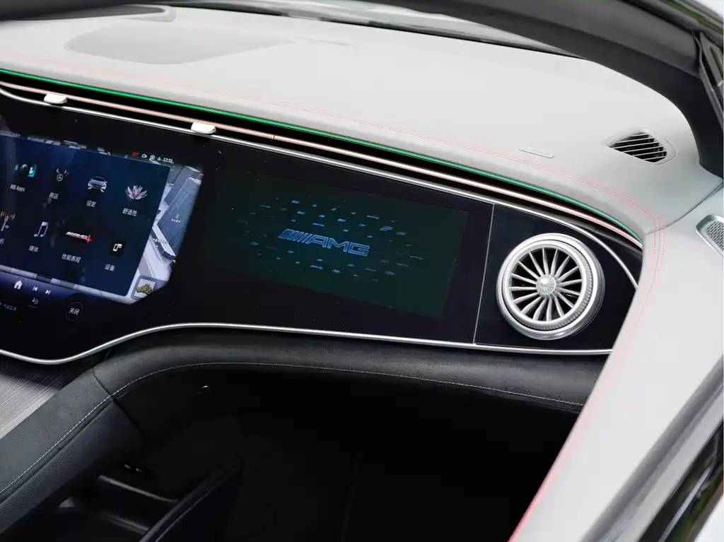 Mercedes-Benz EQE AMG — миниатюра 18