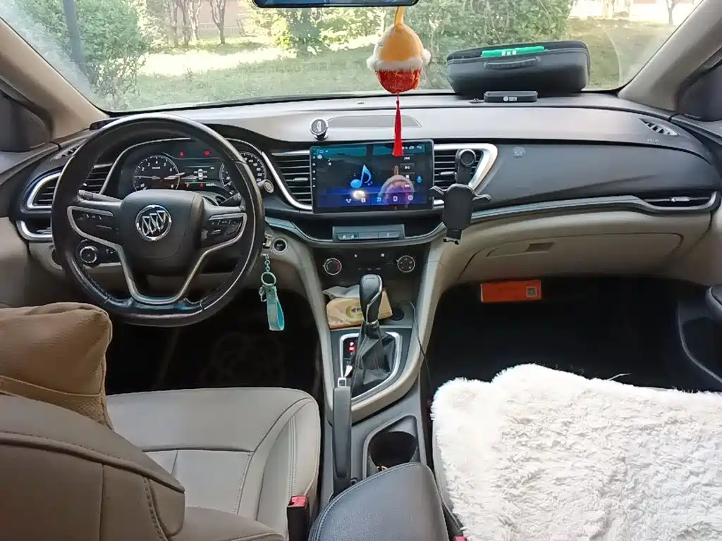 Buick Excelle — миниатюра 10