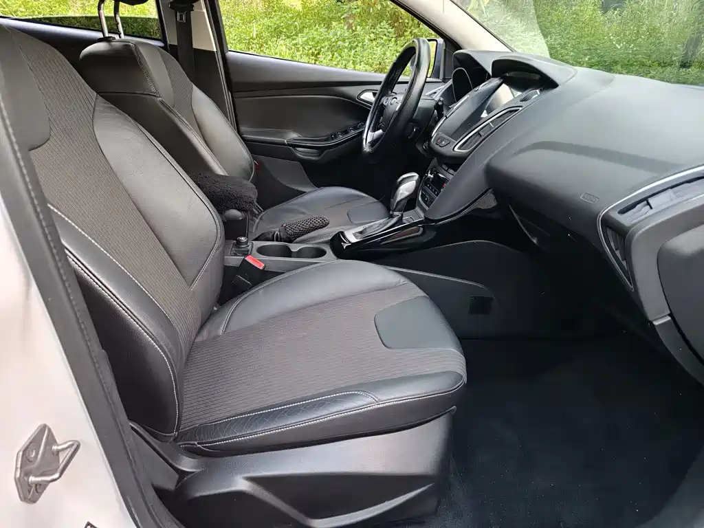 Ford Focus — миниатюра 12