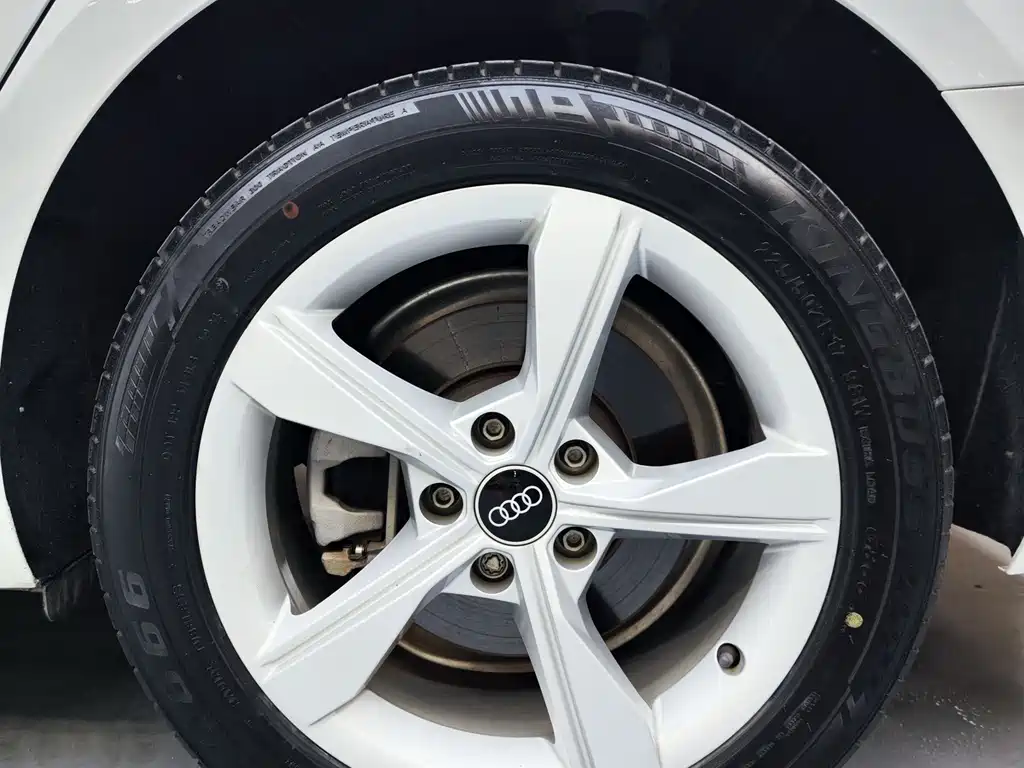 Audi A4L — миниатюра 18