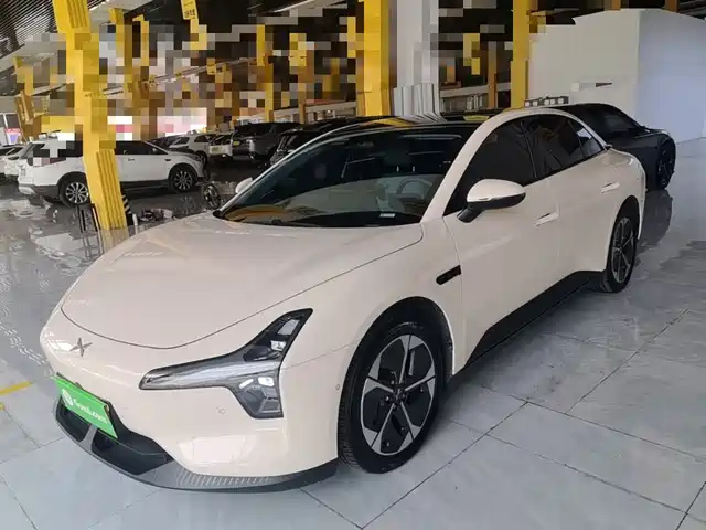 2025 Xpeng Mona M03