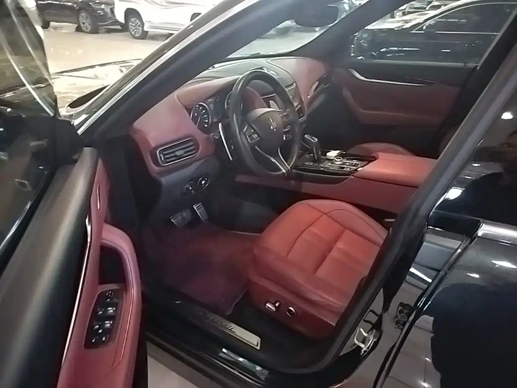Maserati Levante — миниатюра 16